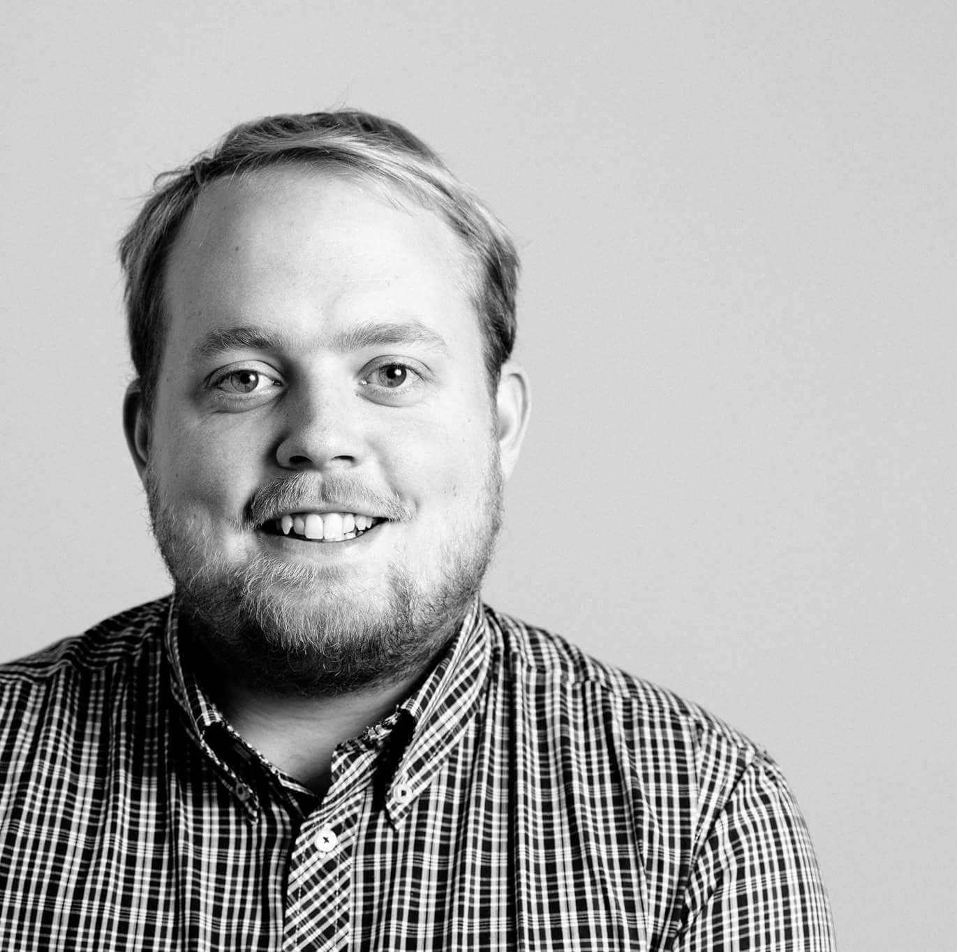 Portrait photo of Erik Dammer